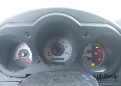 2004 Nissan Frontier Xe-V6 z USA, uszkodzony, nr VIN 1N6ED29X04C428917